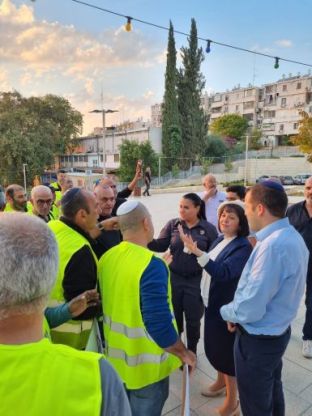 מתחיל מאבק במלט הר טוב: "לא יכנס טרקטור למפעל"