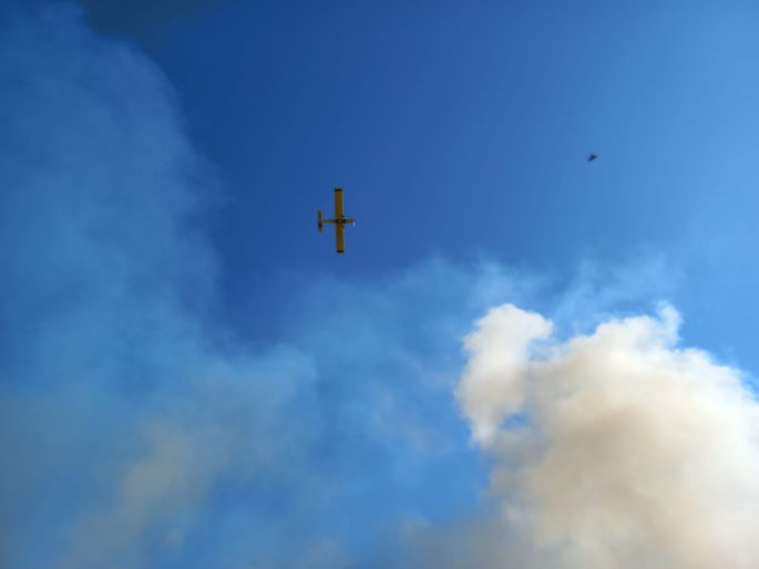 מטוס כיבוי בפעולה צילום: כיבוי אש והצלה