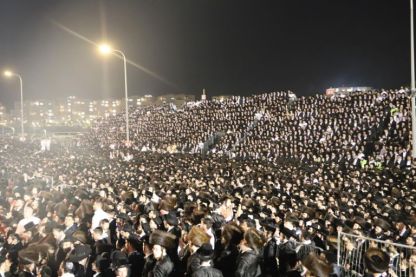 רבבות במעמד ההדלקה - לעולם בית שמש לא תהיה תחליף למירון