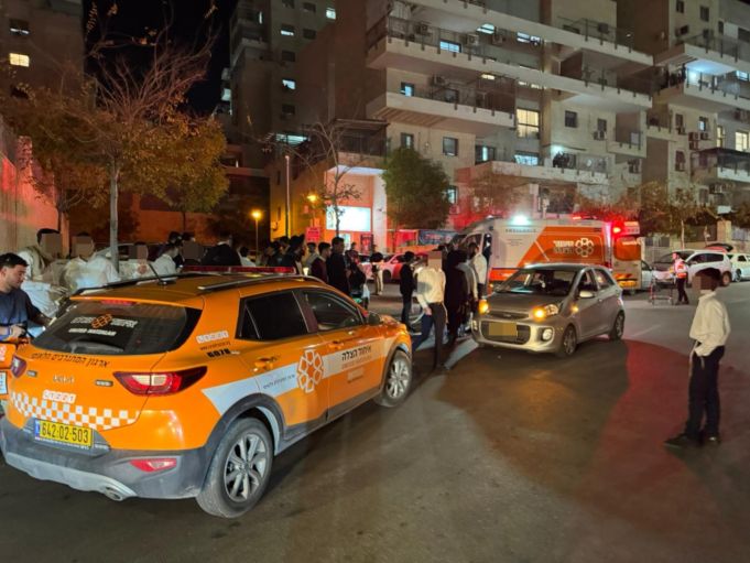 מהזירה ברח ירמיהו, איחוד והצלה