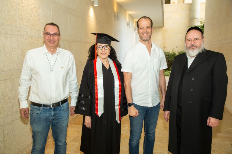אלפגוד, פרסיקו פרופ' תמר רז נחום וירון רביד. צילום שגיב כהן