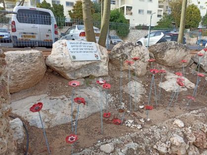לא נשפך כנראה מספיק דם מבני העיר כדי לתת יותר עצמה ליום הזה....