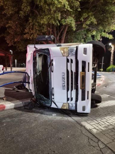 המשאית ההפוכה צילום: כב"ה