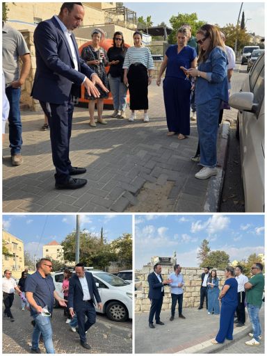 אם היה הולך ברחוב .... תמונות מהסיור בנווה שמיר אם היה הולך ברחוב .... תמונות מהסיור בנווה שמיר