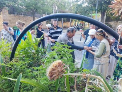 פעילי גינות קהילתיות בבית שמש התכנסו למפגש השראה וחילופי שתילים