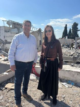 ח"כ מיכל וולדיגר סיירה עם מנכ"ל משרד הרווחה בבית שמש