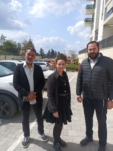 השרה סילמן מלווה בעוזריה השרה סילמן מלווה בעוזריה