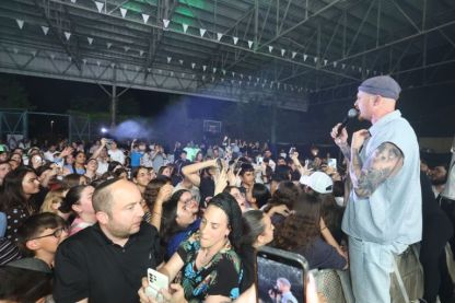 רביב כנר לפני הקהל הצעיר