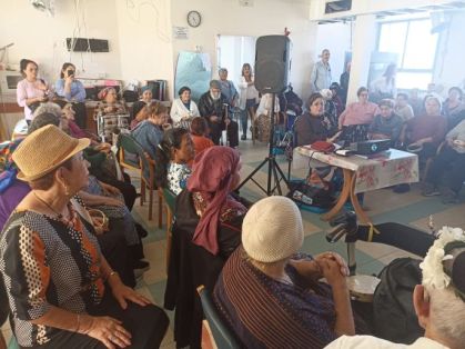 בית שמש עיר צעירה? עם זאת יש בה כ-7000 בני הגיל השלישי.