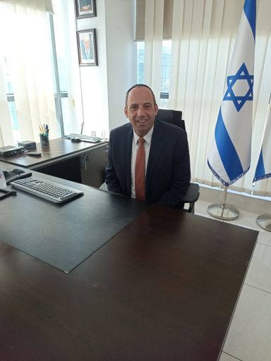 ראש העיר, דומים לו ראש העיר, דומים לו