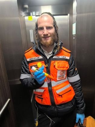 חובש איחוד הצלה הציל את חייה של בת 23