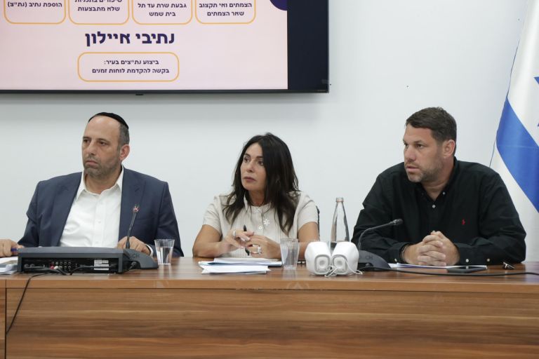 חותמים