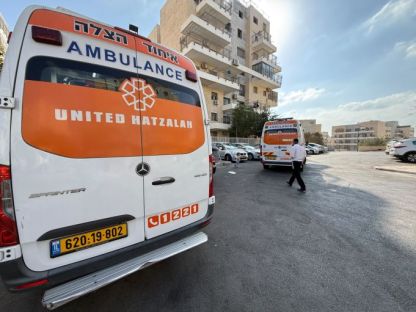 דלת נטרקה על יד ילדה בת 3 - כרית היד מרוסקת