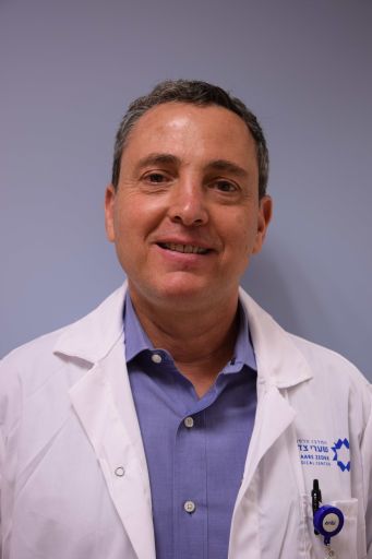 ד"ר אברהם אשכנזי, נוירולוג, מומחה לכאבי ראש במרכז רפואי שערי צדק