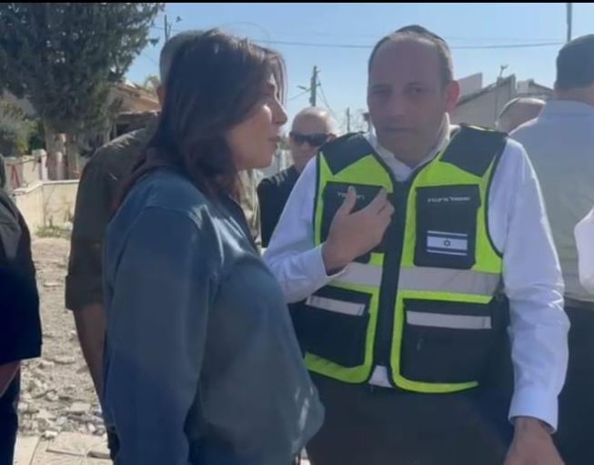 רגב בליווי ראש העיר