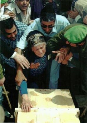 מצמרר: ביום בו נטמן הנכד שרון אדרי הי"ד, ו' בניסן, נפטרה הסבתא...