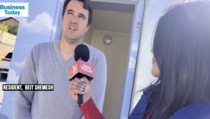 האמיר בן סולטן מבית שמש נותן הסברה ישראלית בערוץ טלויזיה הודי